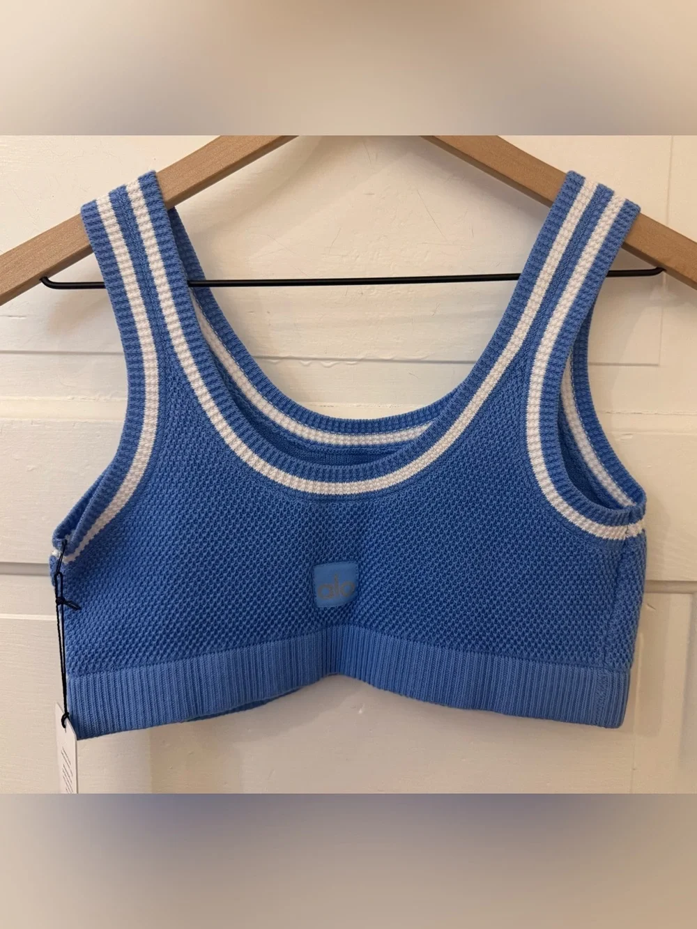 ALO Yoga Tennis Club Sweater Knit Bra Crystal Clear Blue/White M
